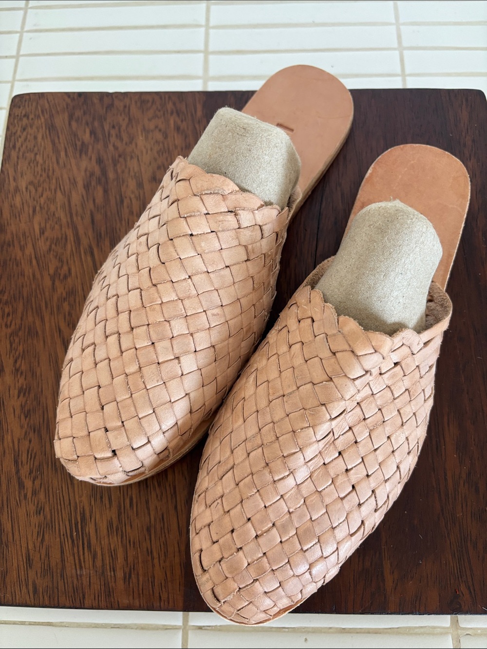 Lola y Tula Woven Leather Mule Slip-Ons in Light Tan M7 W9